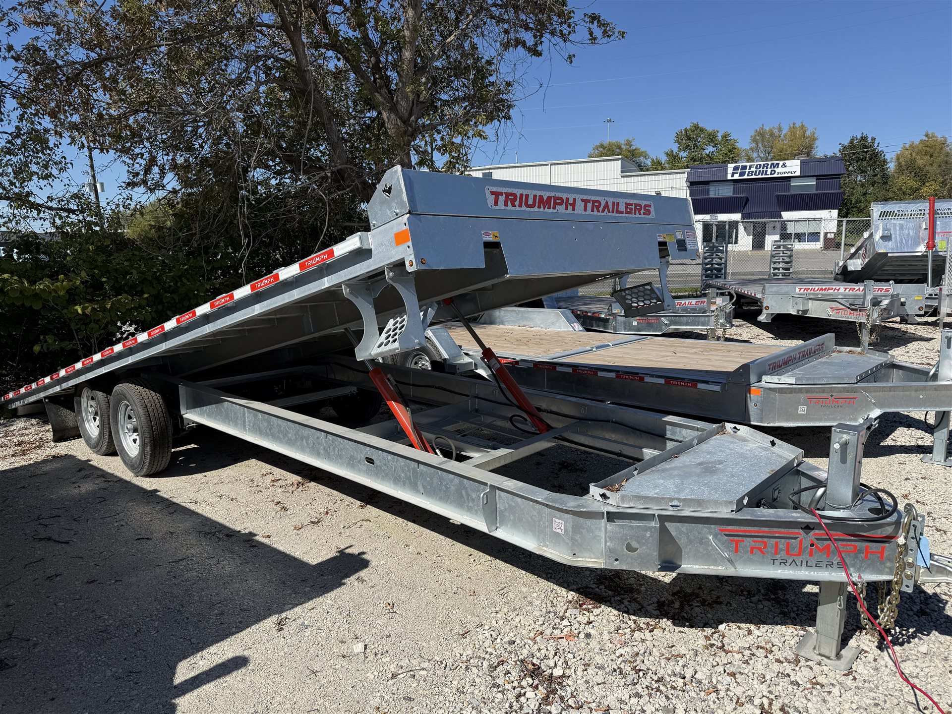 Deckover Tilt Trailer TA102x24'-7k